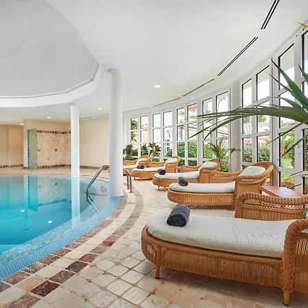 海滩俱乐部公寓