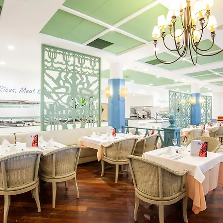Grupotel Playa Club Apartahotel 4*