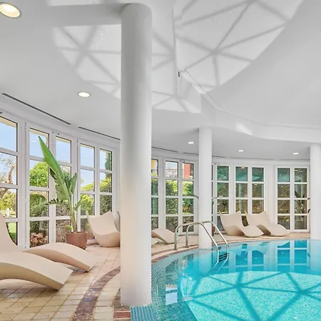 Grupotel Playa Club Aparthotel 4*