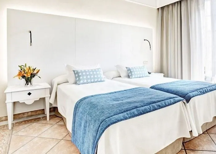 Grupotel Playa Club 4* ソン・ショリゲル